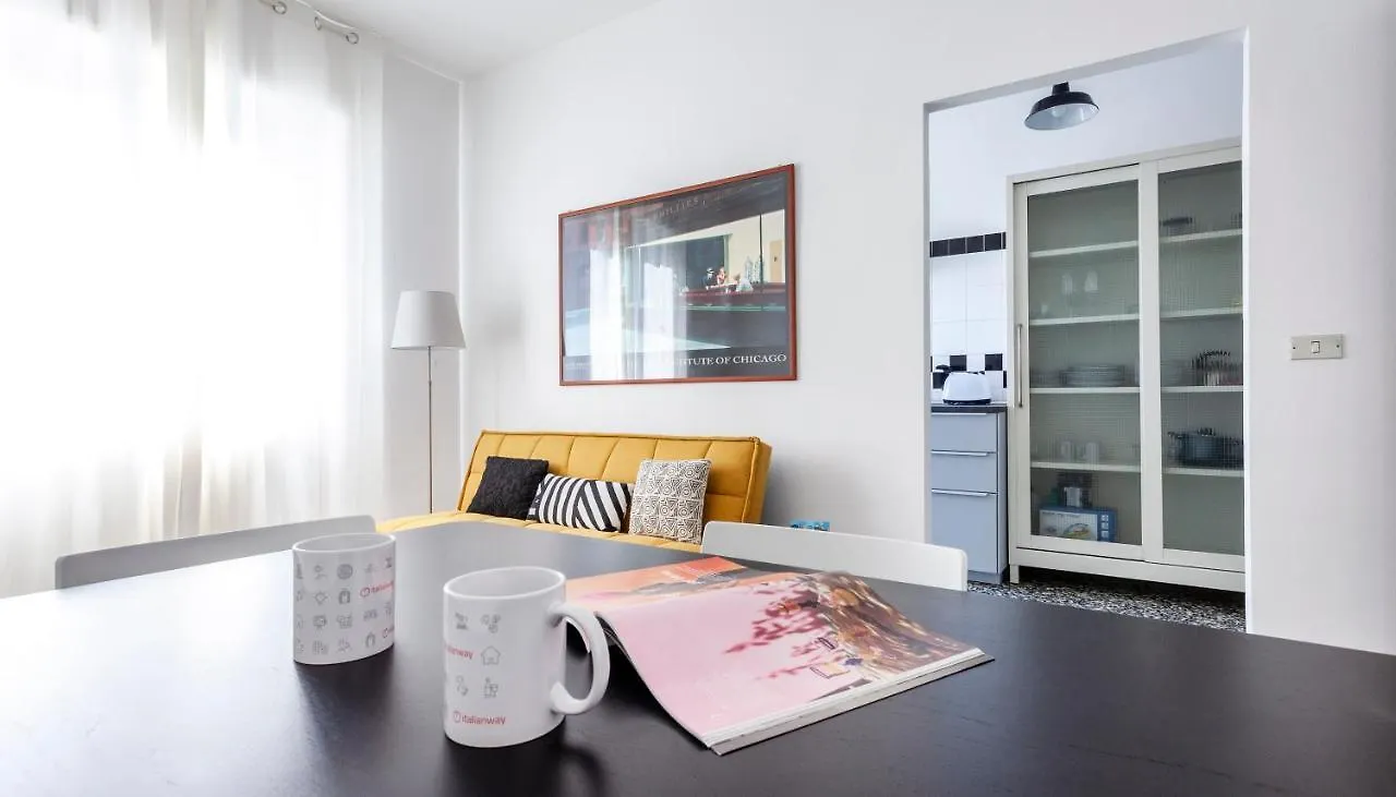 Italianway - Tolmezzo 10B Apartment Milan 0*,  Italy