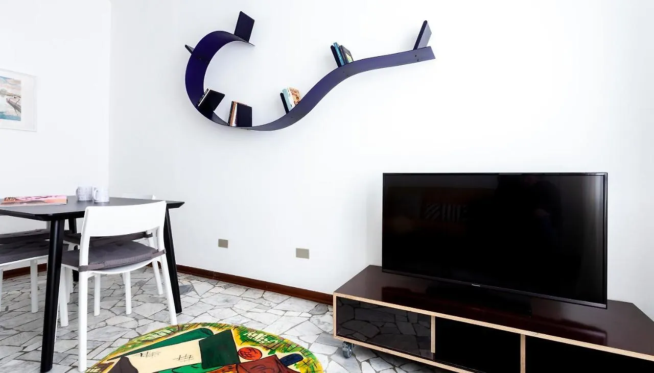 Italianway - Tolmezzo 10B Apartment Milan Italy