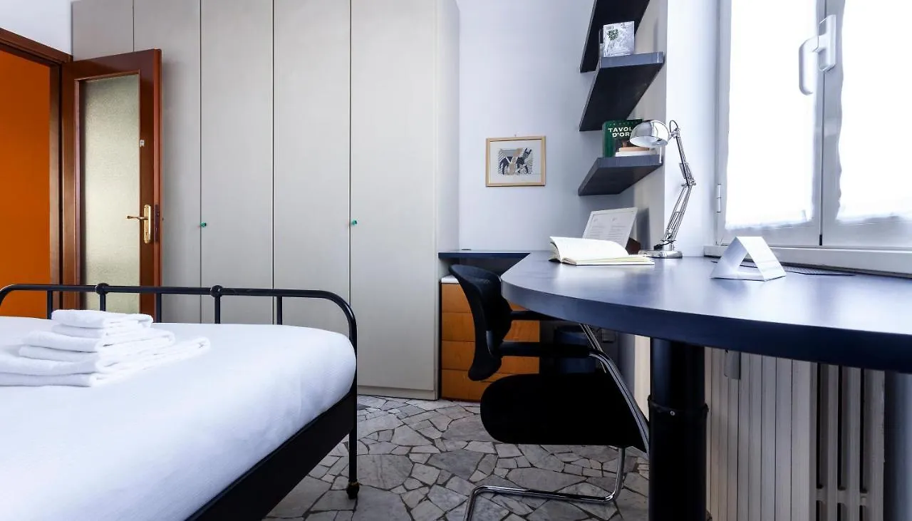 Italianway - Tolmezzo 10B Apartment Milan